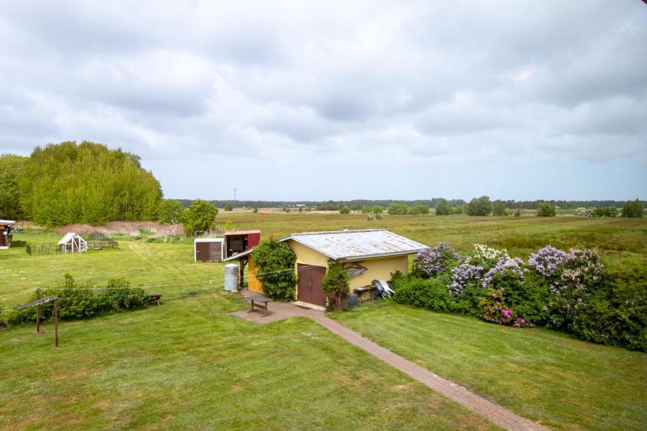 Urlaubs-Appartement Am Dorfrand Wieck Esterno foto